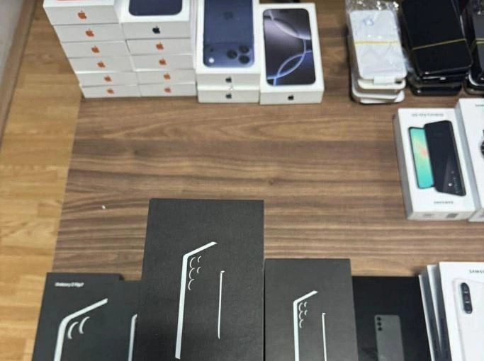 Konfiskohen 120 telefona  ora e kufje   vlera rreth 60 mijë euro