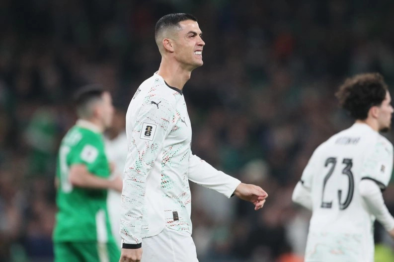 Ronaldo ndëshkohet me karton të kuq