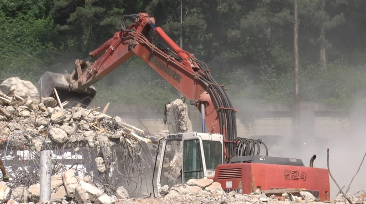 rrafshimi-i-monumentit-dem-16-milionesh-shfajesim-e-deshtim-seance