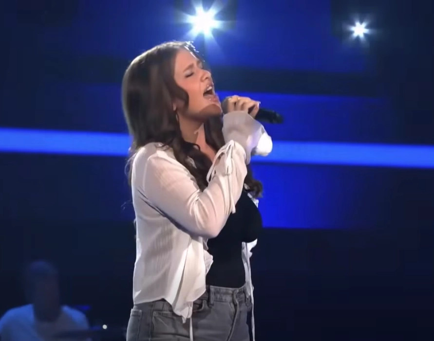 Talentja nga Suhareka shkëlqen në Gjermani   Erëza Suka në gjysmëfinale të  The Voice of Germany 