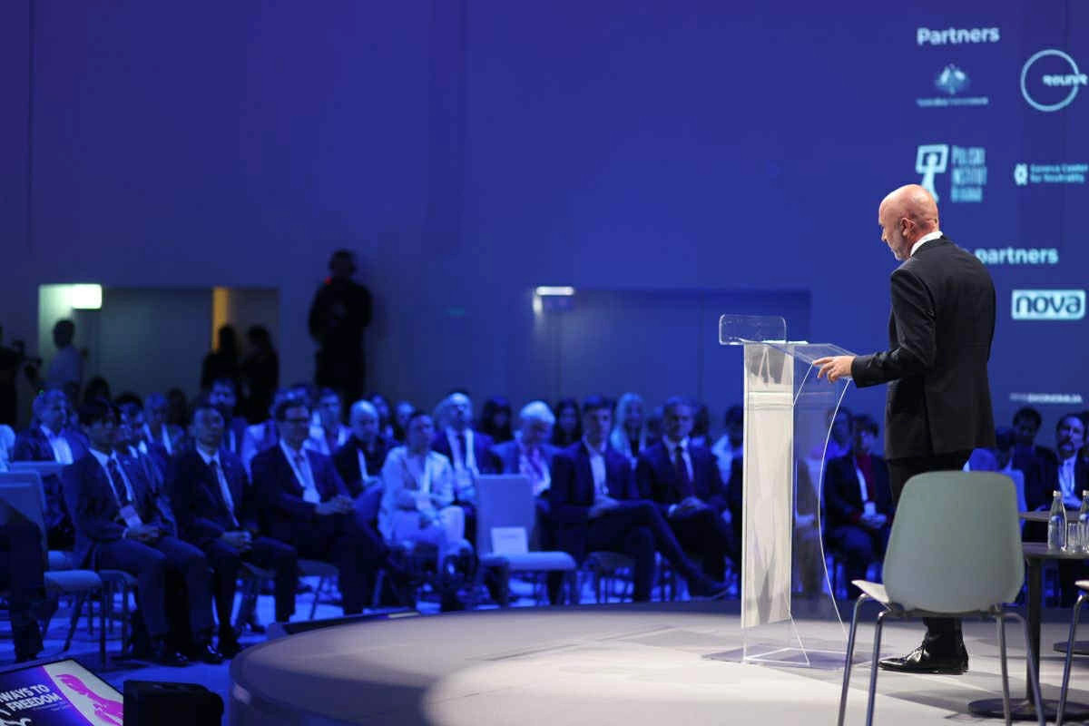 Nis konferenca që nxit ballafaqimin përballë regjimeve autoritare