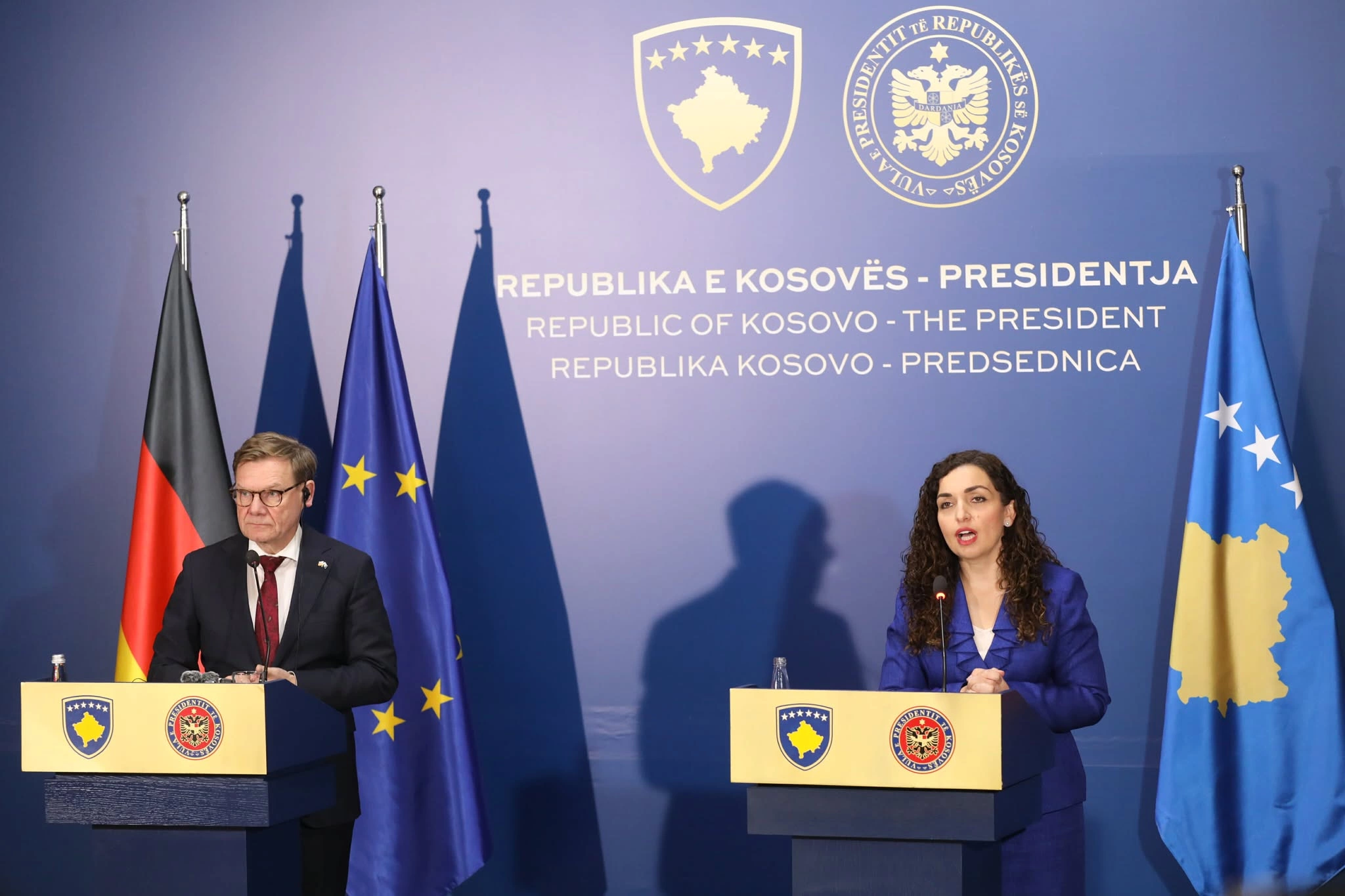 Johann Waderphul  - Vjosa Osmani (Foto: Driton Paçarada)