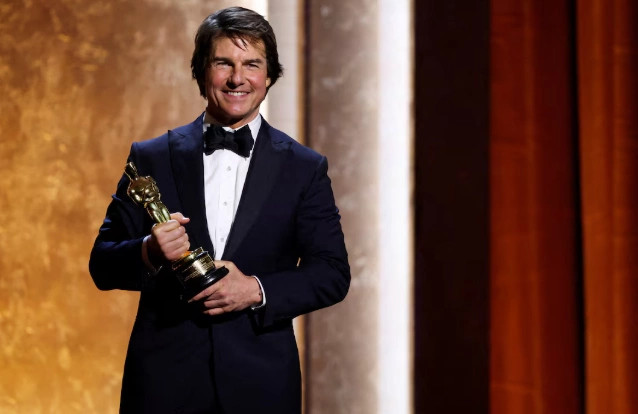 Tom Cruise merr Oskarin e parë në karrierë
