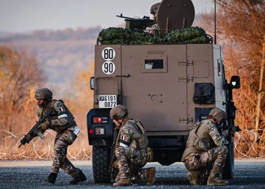  Shengeni ushtarak   BE ja planifikon lehtësimin e barrierave për tanke e ushtri në rast lufte