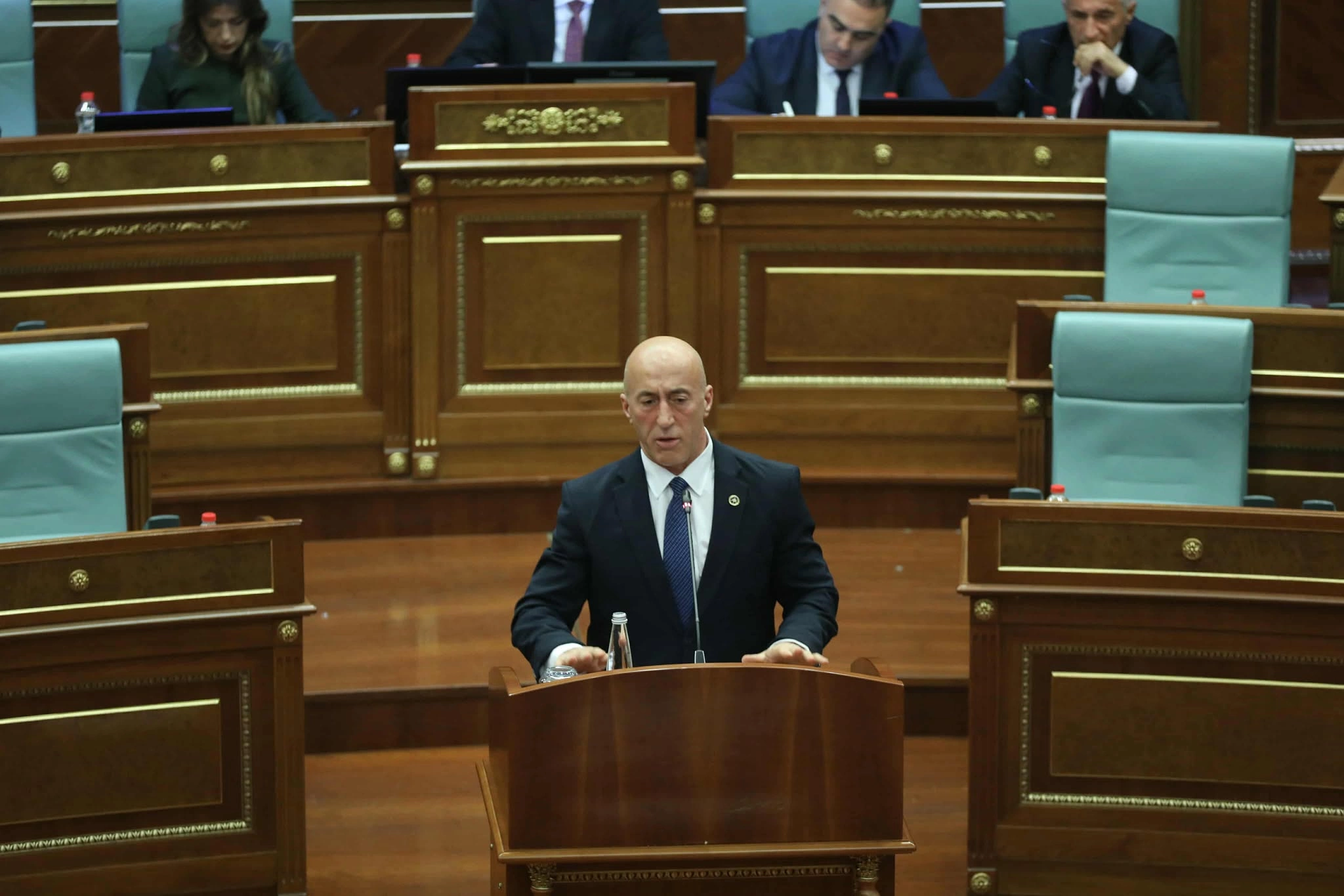 Haradinaj akuzon Konjufcën për mungesë programi