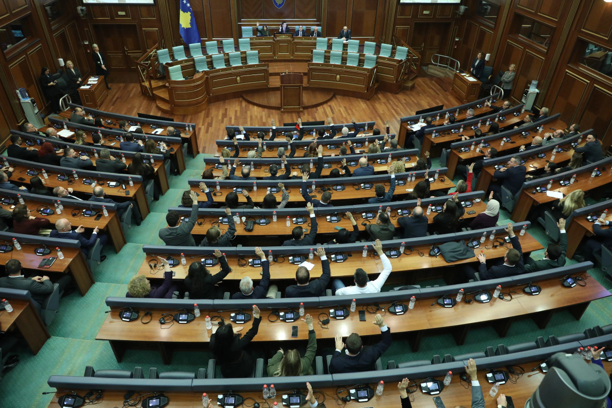 Njohësit  Zgjedhjet e dhjetorit mund të sjellin koalicione të pazakonta