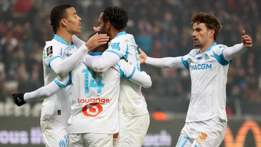 Marseille e  shkatërron  Nicen  del në vendin e parë