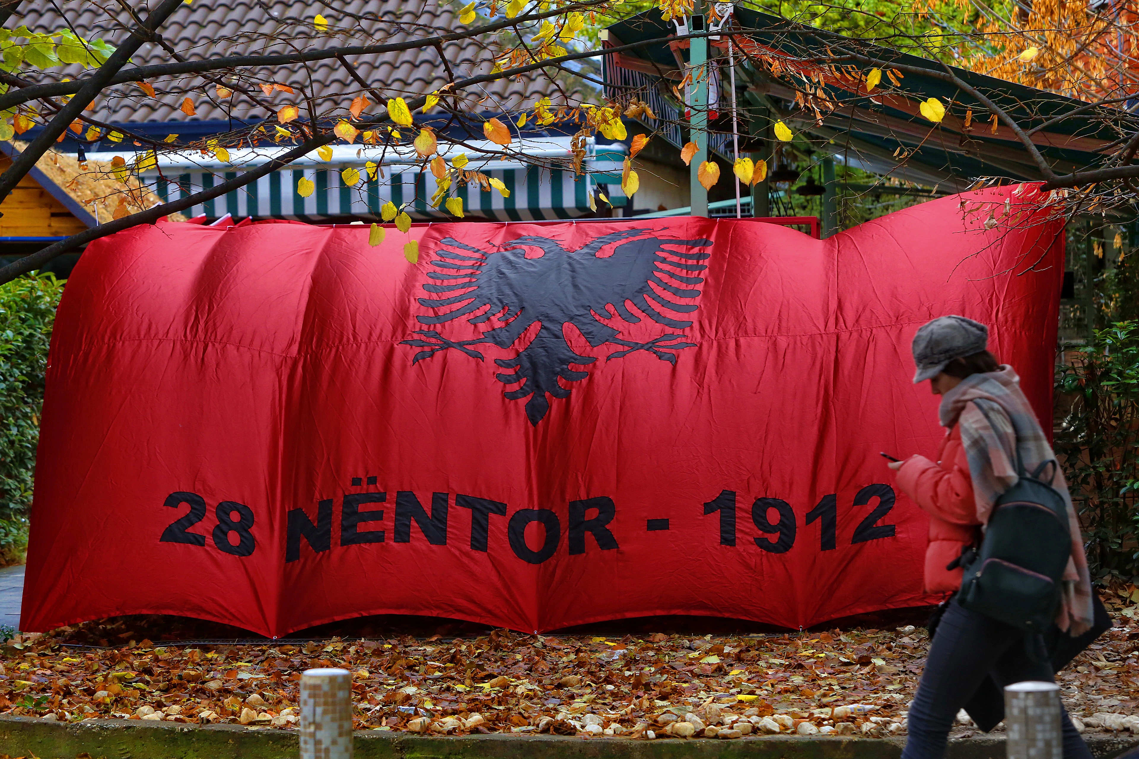 Sulme kundër identitetit të shqiptarëve në Mal të Zi dhe flamuri i dënuar