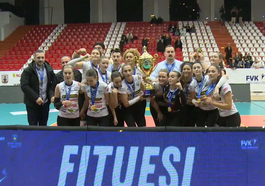 Fer Volley bindës në finalen e volejbollisteve