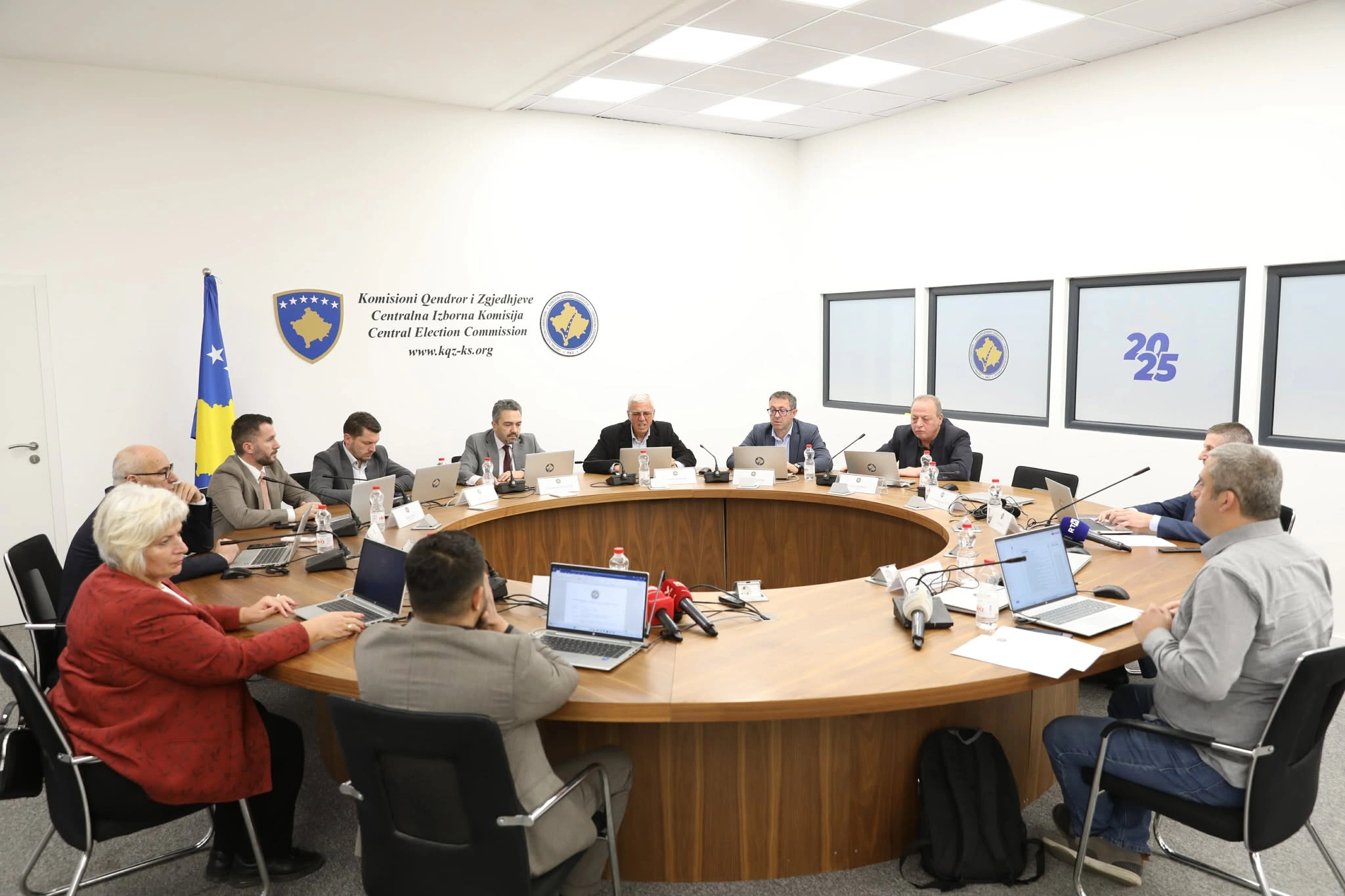 KQZ-ja sërish s’e ceritifkon Listën Serbe