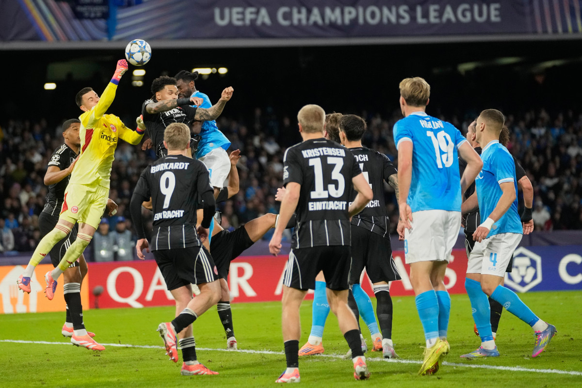 Rrahmani me Napolin fitojnë në Champions