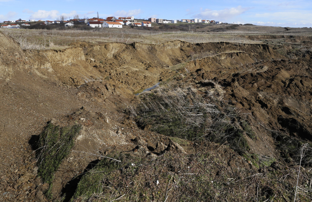 Gati gjysma e territorit të Kosovës  zonë me rrezik të lartë për rrëshqitje dheu