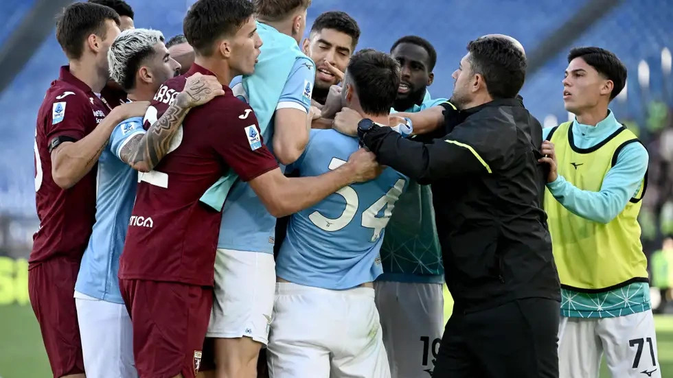 Lazio shmang humbjen nga Torino në momentet e fundit