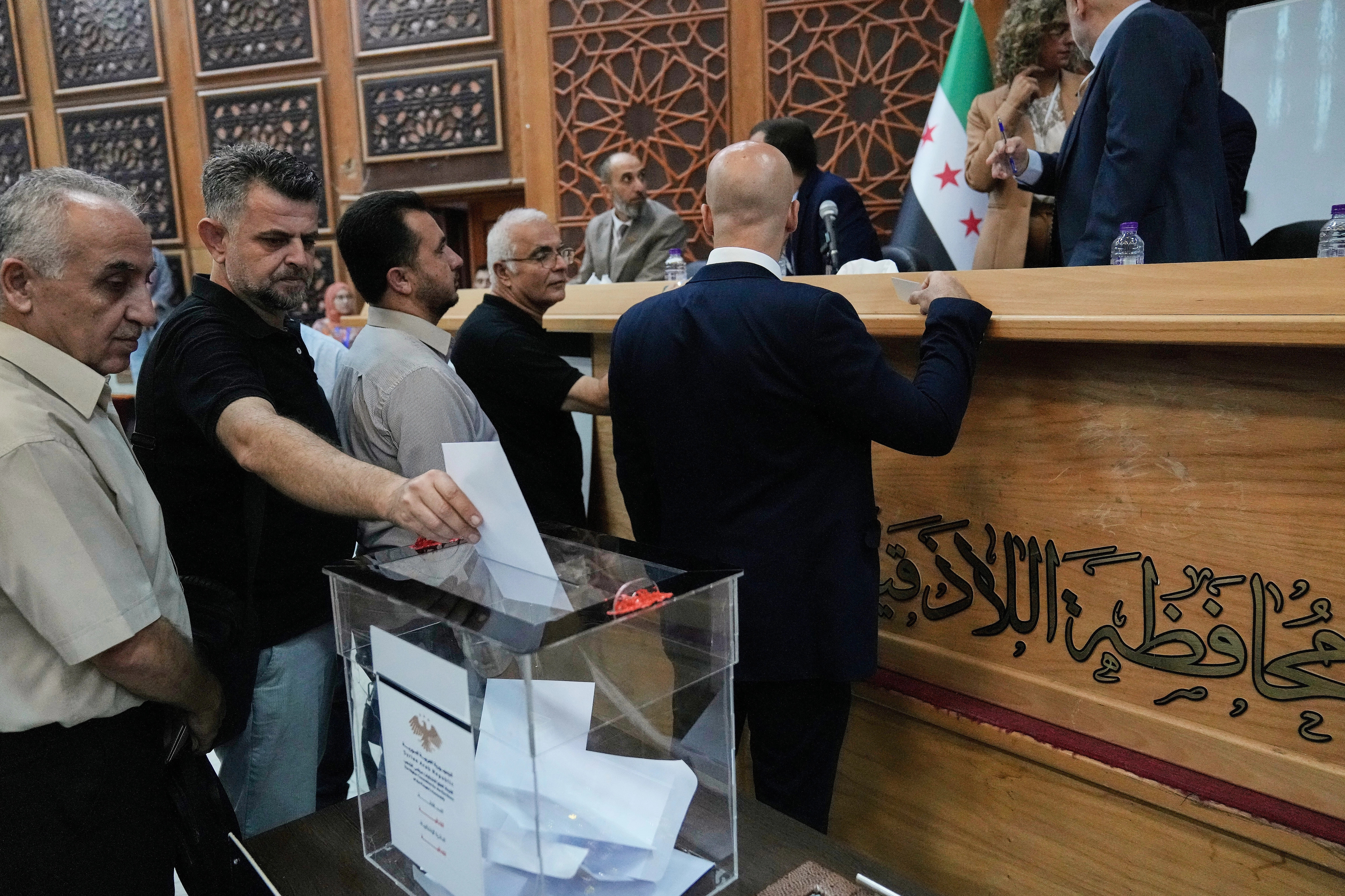 Siria mban zgjedhjet e para që nga rënia e Assadit