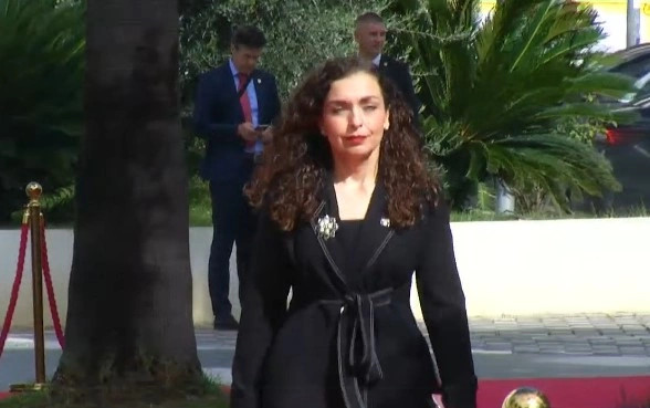 Osmani ende pa vendim për zgjatje buxhetore