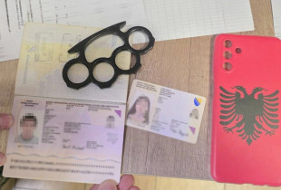 Serbia arreston dy shtetas të Bosnjës, njëri pati mbështjellës telefoni me flamurin shqiptar