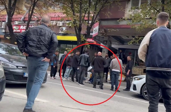 Vetura godet një fëmijë në Prishtinë