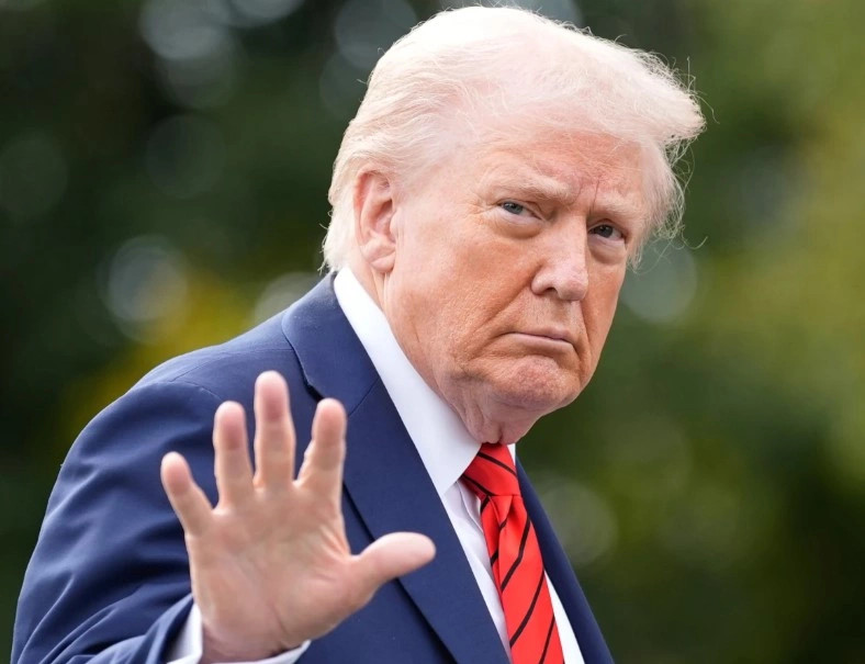 Trumpi niset drejt Lindjes së Mesme  Lufta mbaroi