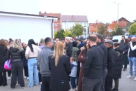 Shkolla "Zenel Hajdini" - protesta e prindërve