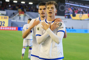 Fisnik Asllani