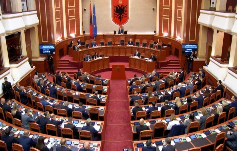 Kuvendi i Shqipërisë rrëzon kërkesën e PD së për rezolutë për gjenocidin në Kosovë