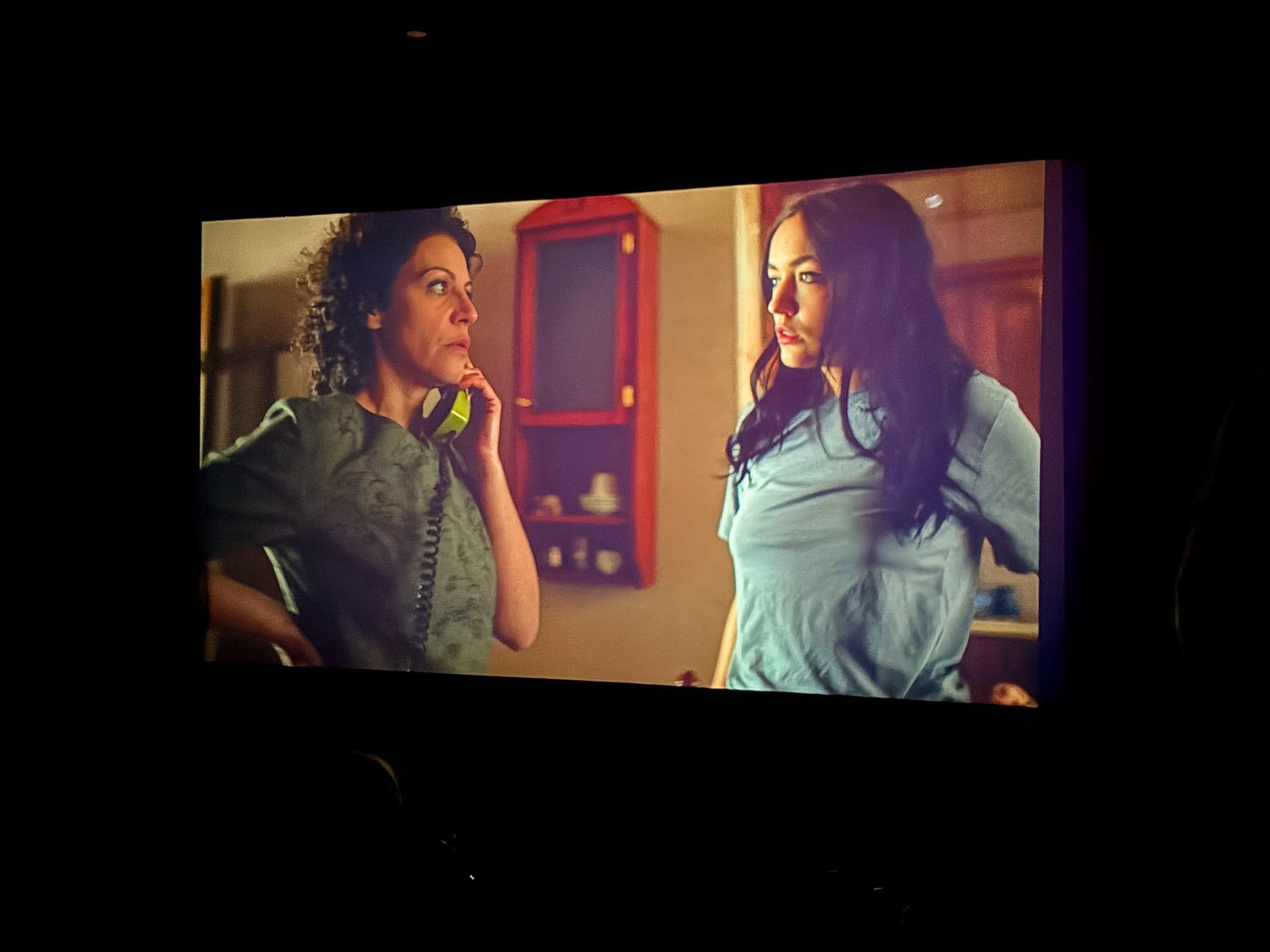 “Era” në vorbullën e viteve ’90 midis ferrit e ngjyrave të jetës