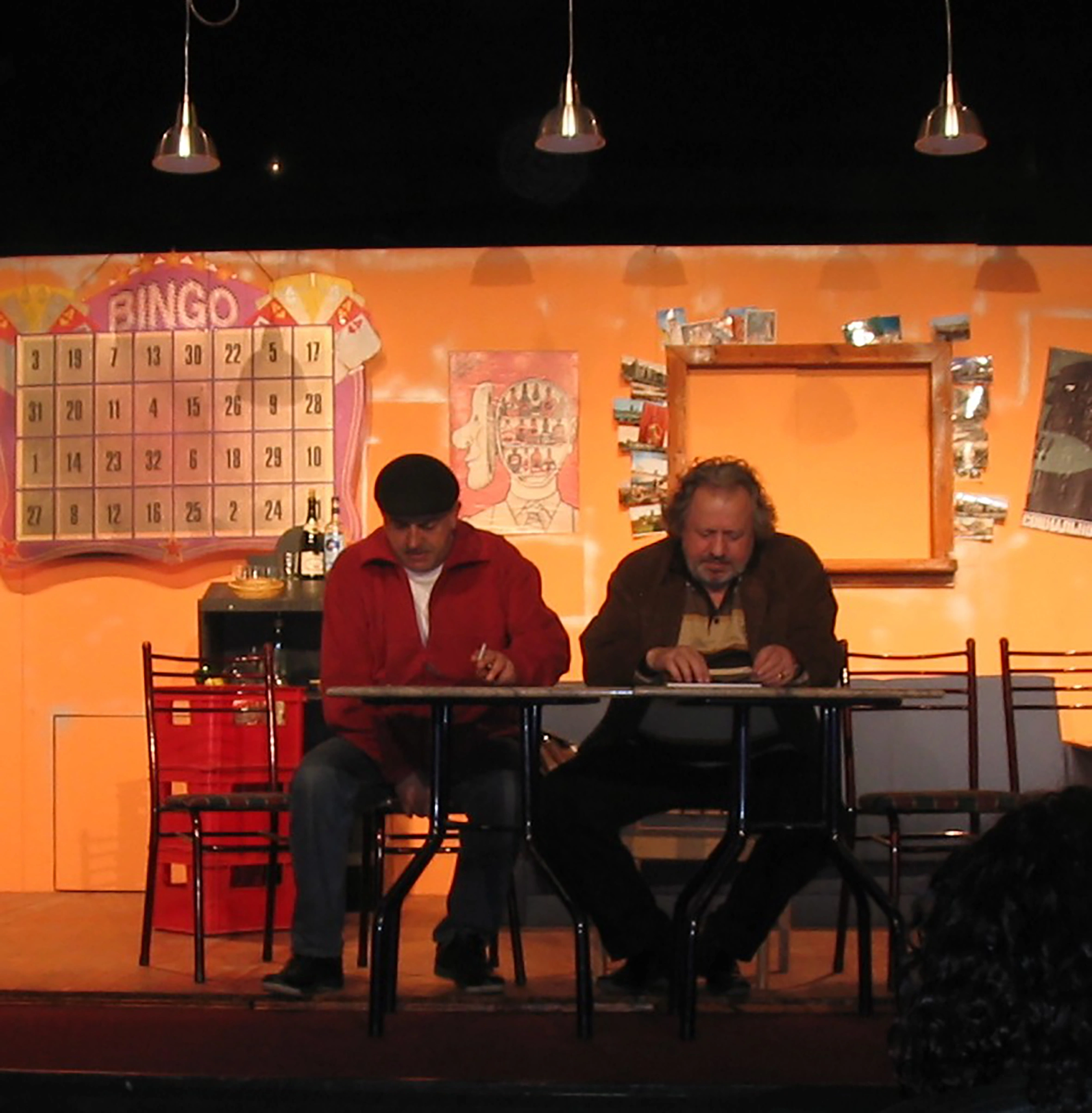 Enver Petrovci dhe Bajrush Mjaku në shfaqjen “Xhaxha Vanja”, mars 2008