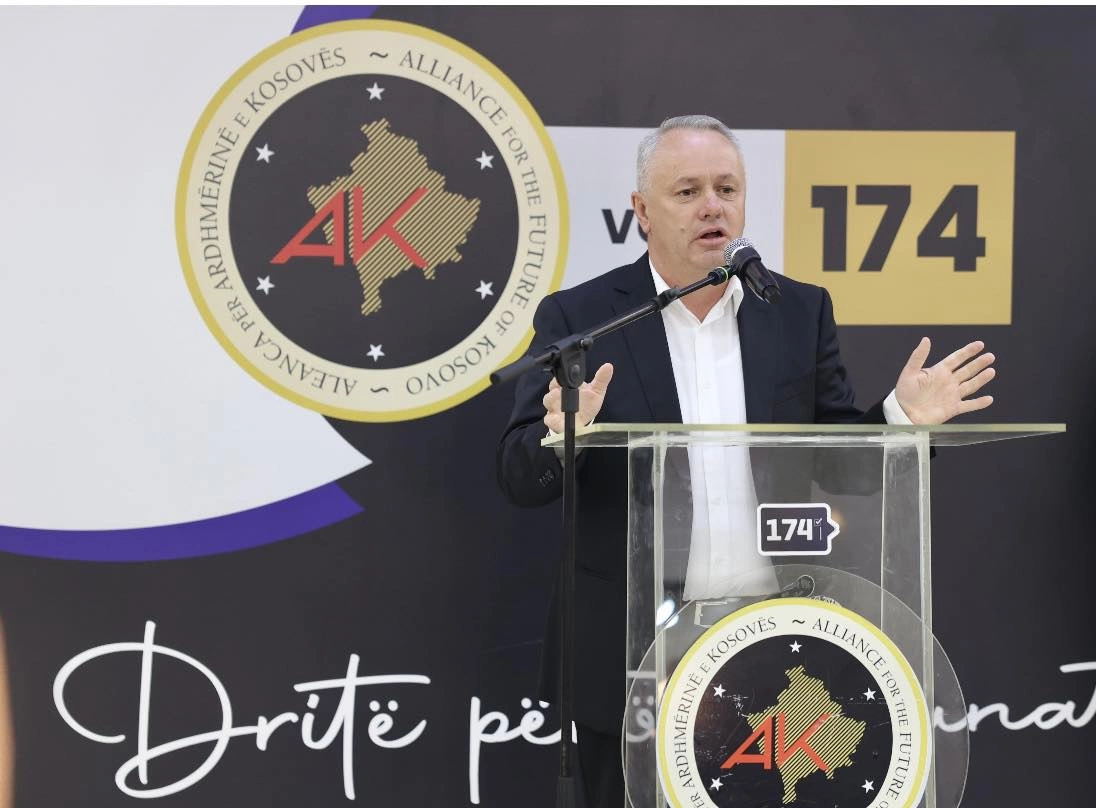 Agron Kuçi, kandidat i Aleancës për Ardhmërinë e Kosovës për kryetar të Junikut,