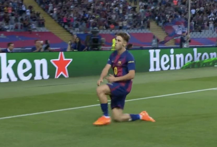 Barcelona kalon në epërsi