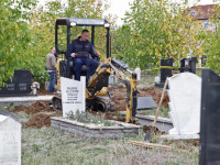 Zhvarrosen mbetjet mortore të katër personave në Hajvali, dyshohen të jenë të kohës së luftës