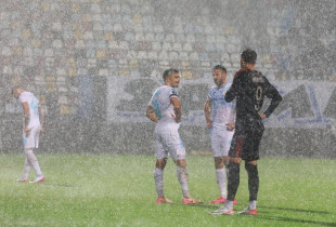 Ndërpritet sërish ndeshja Rijeka – Sparta, nuk vazhdon sonte