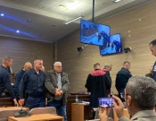 Seanca gjyqësore në rastin ku dy ish-policët serbë Zoran Kostiq dhe Dragan Miloviq