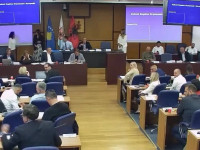 Kuvendit Komunal në Prishtinë