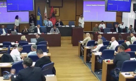 Kuvendit Komunal në Prishtinë