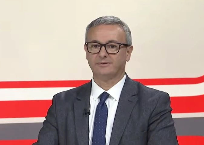 Arifi për Vetëvendosjen  Parti jokonsistente   sot të dashuron  nesër të pushkaton