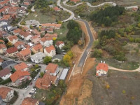 Rruga e re në Velani “pa mbarim” – u nis pa leje në tokën e Ujësjellësit