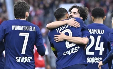 Hakimi shënon dy gola për fitoren e PSG-së