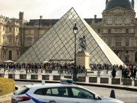 Autoritetet kanë konfirmuar arrestimin e dy të dyshuarve, por bizhuteritë me vlerë prej 88 milionë eurosh ende nuk janë kthyer