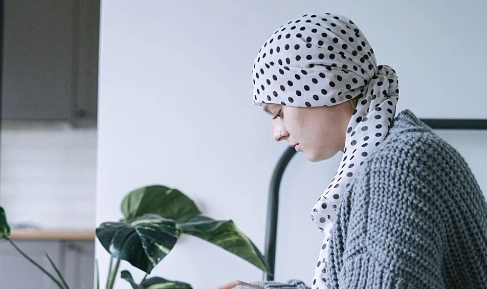 Studimi  Kontrollet për kancer s po i identifikojnë rreziqet te shumica e britanikeve nën 50 vjeç