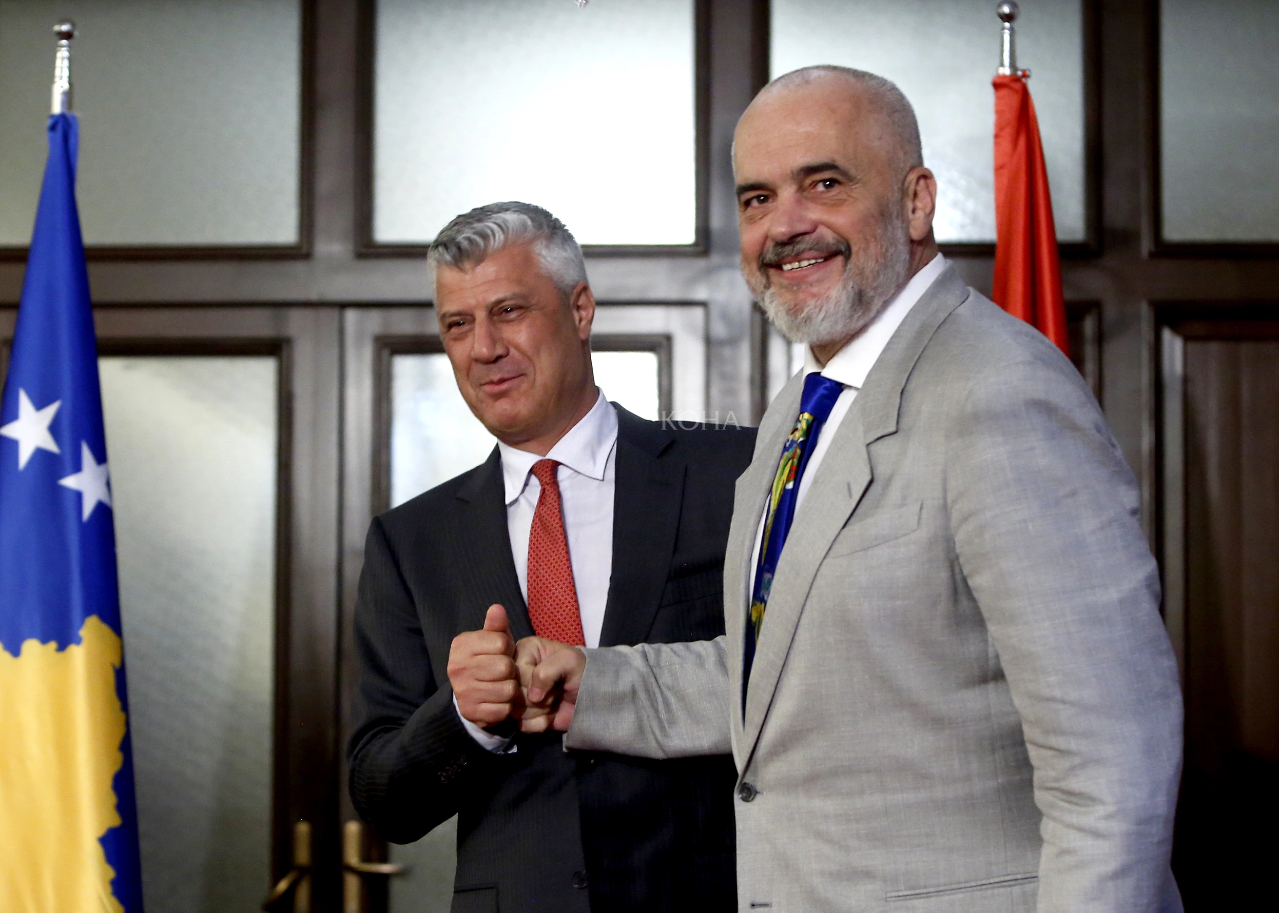 29 korrik 2020 – Pamje nga takimi Thaçi – Rama menjëherë pas shpalljes së aktakuzës nga Zyra e Prokurorit të Specializuar në Hagë ndaj Hashim Thaqit