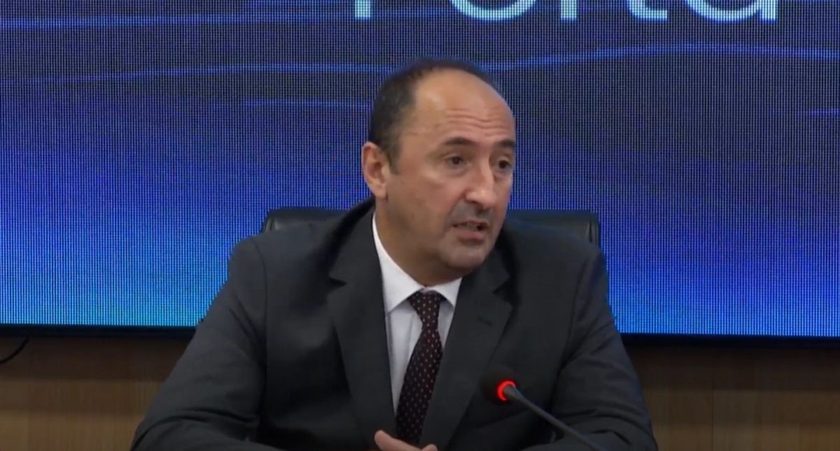 Ish-ministri Aliu intervistohet nga Prokuroria Speciale