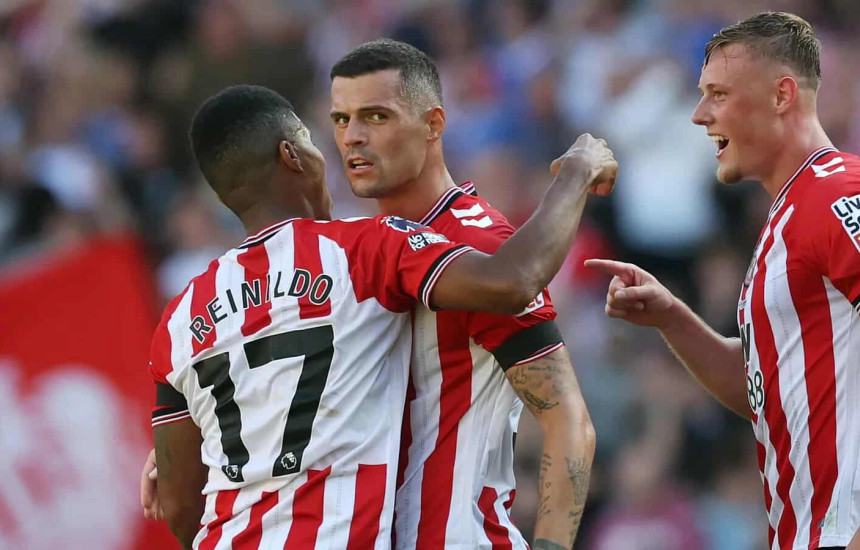 Granit Xhaka - Reinildo