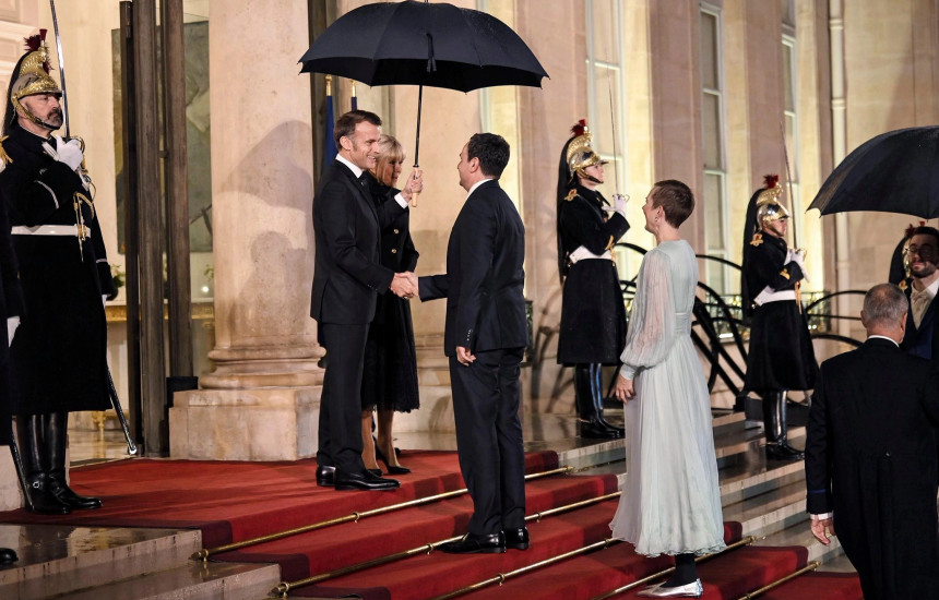 Albin Kurti, Emmanuel Macron