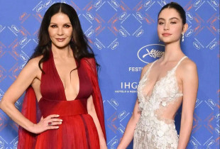 Catherine Zeta-Jones  dhe Carys Douglas