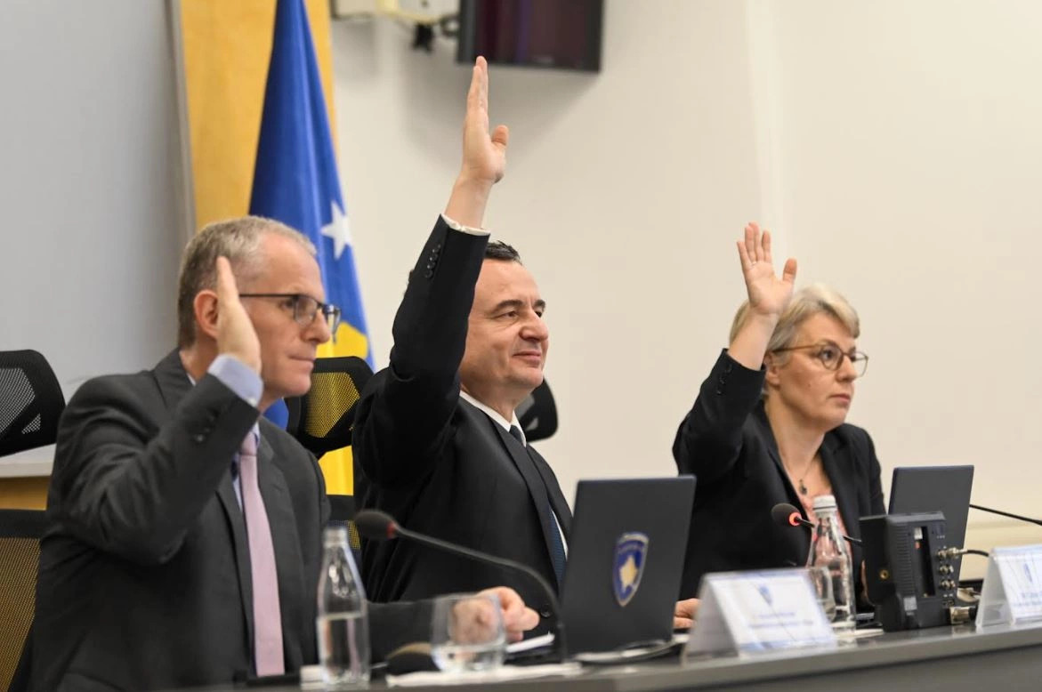 Oda Amerikane thotë se vendimet e Qeverisë në detyrë mund ta rrezikojnë stabilitetin e tregut të punës