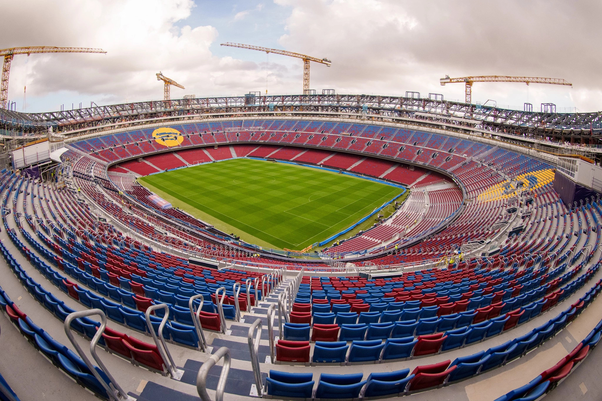 Barça kthehet në “Camp Nou” më 7 nëntor