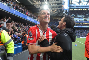 Trajneri i Sunderlandit flet për ndihmën që merr nga Xhaka