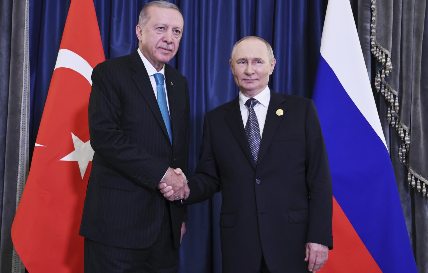 Recep Tayip Erdogan dhe Vladimir Putin në Kinë