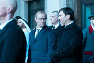 Jude Law në rolin e presidentit rus Vladimir Putin
