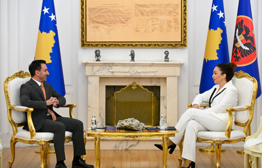 Dimal Basha dhe Vjosa Osmani